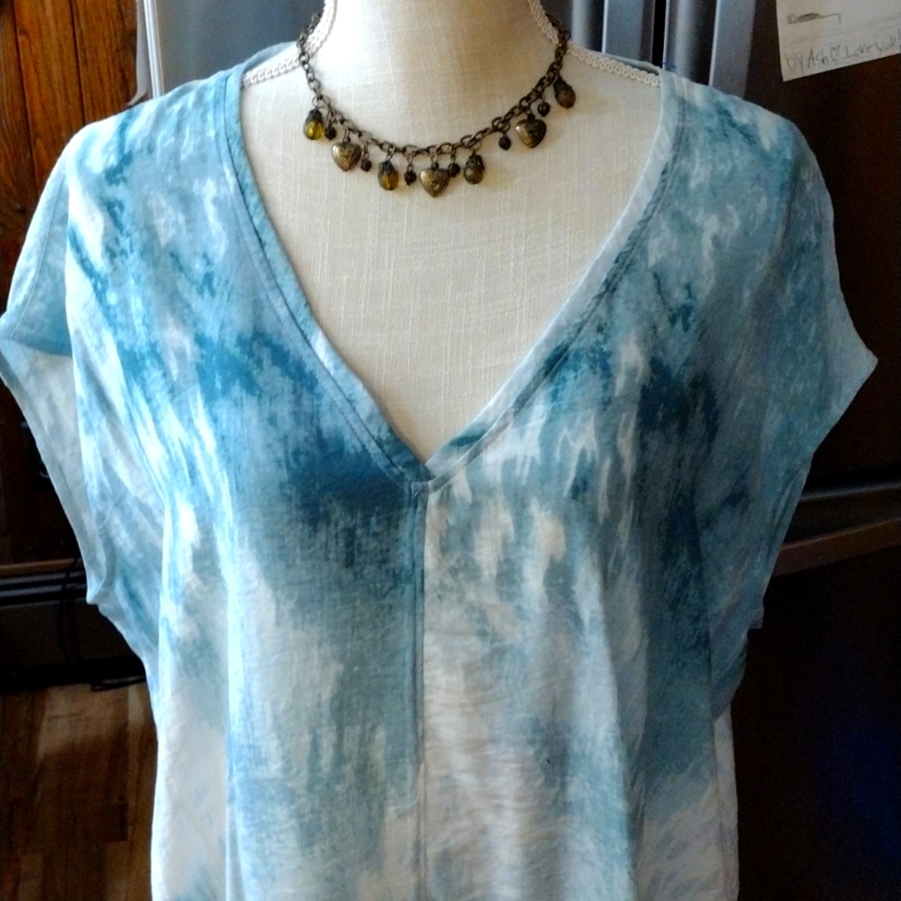CALVIN KLEIN SZ XL  BLUE /GREEN TIE DYE BLOUSE